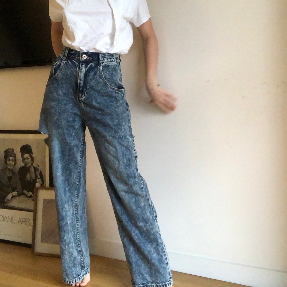 High waisted bell bottom jeans distressed - Picture 2 of 7